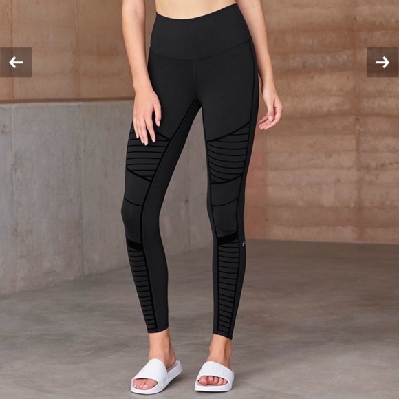 Alo Yoga Black High-Waisted Leggings - Picture 1 of 7